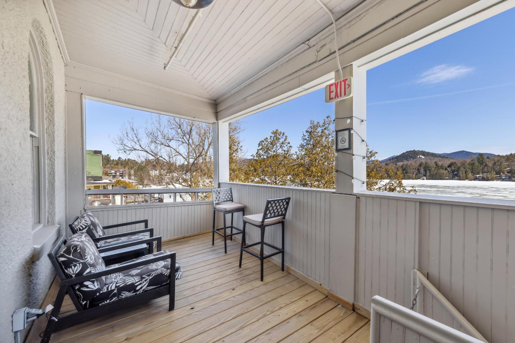 The Haus On Mirror Lake Lake Placid Zimmer foto