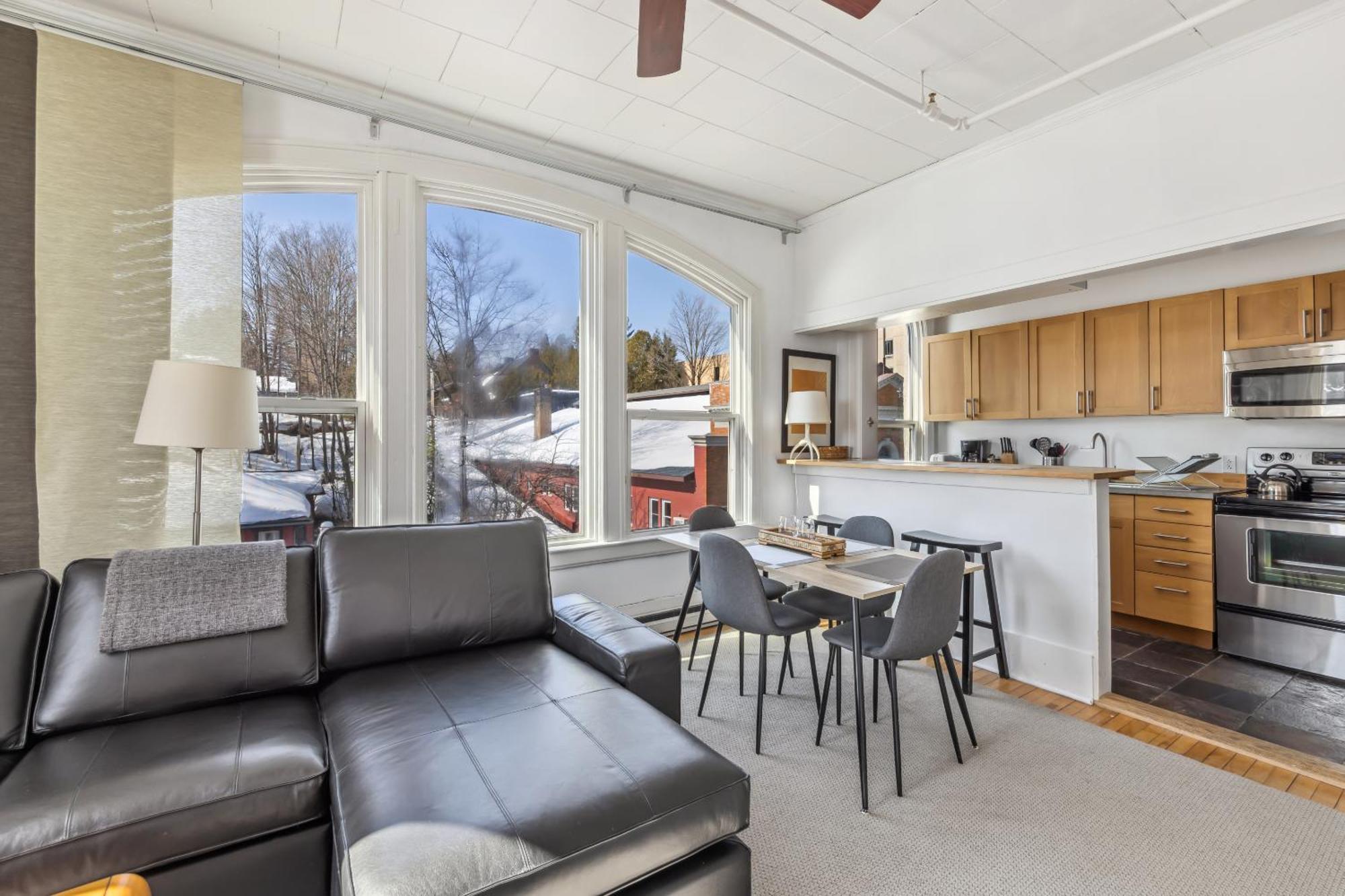 The Haus On Mirror Lake Lake Placid Zimmer foto