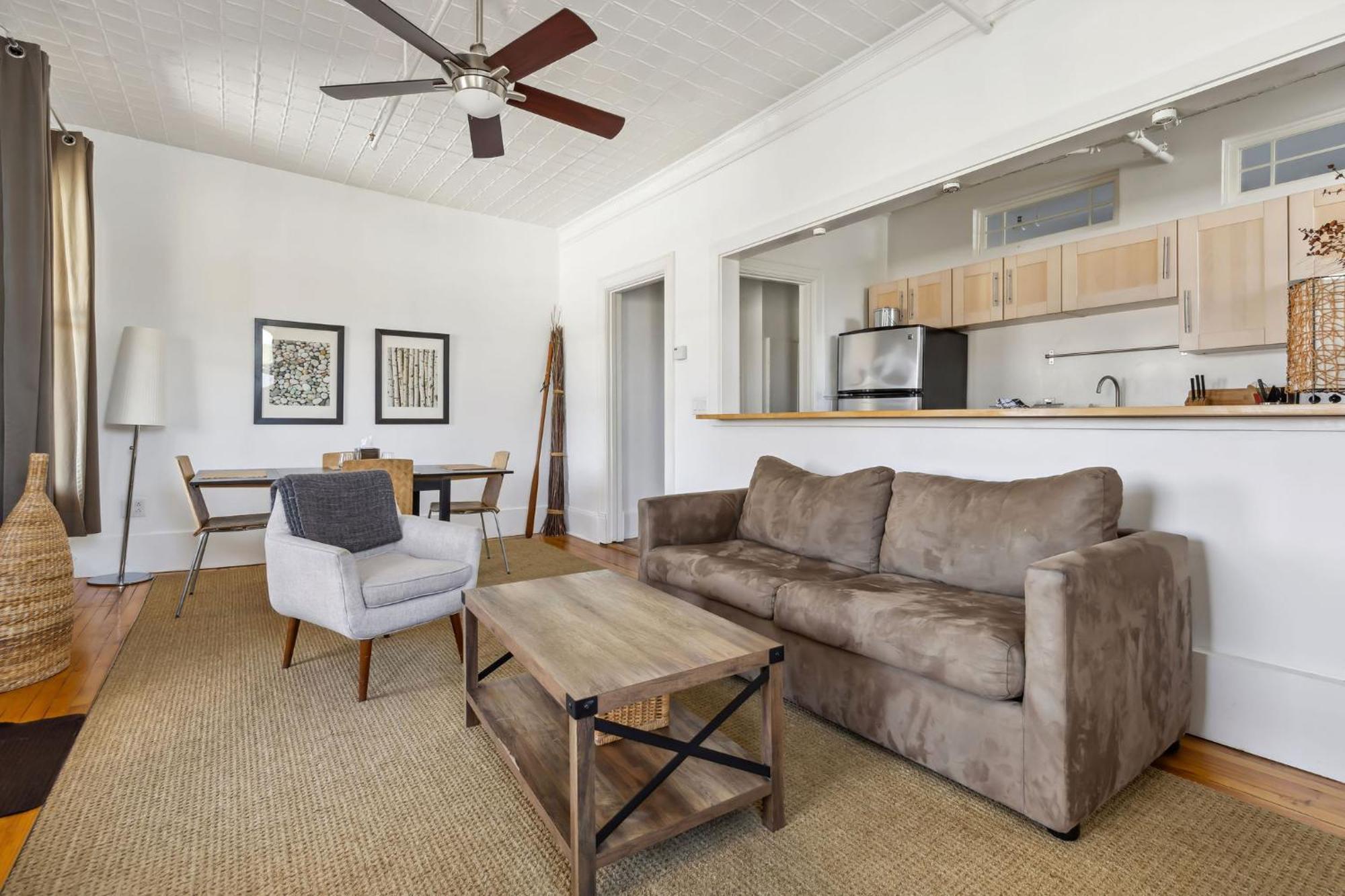 The Haus On Mirror Lake Lake Placid Zimmer foto