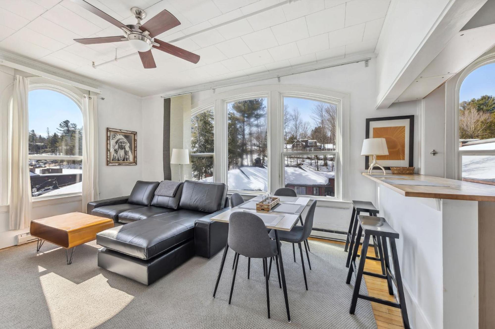 The Haus On Mirror Lake Lake Placid Zimmer foto