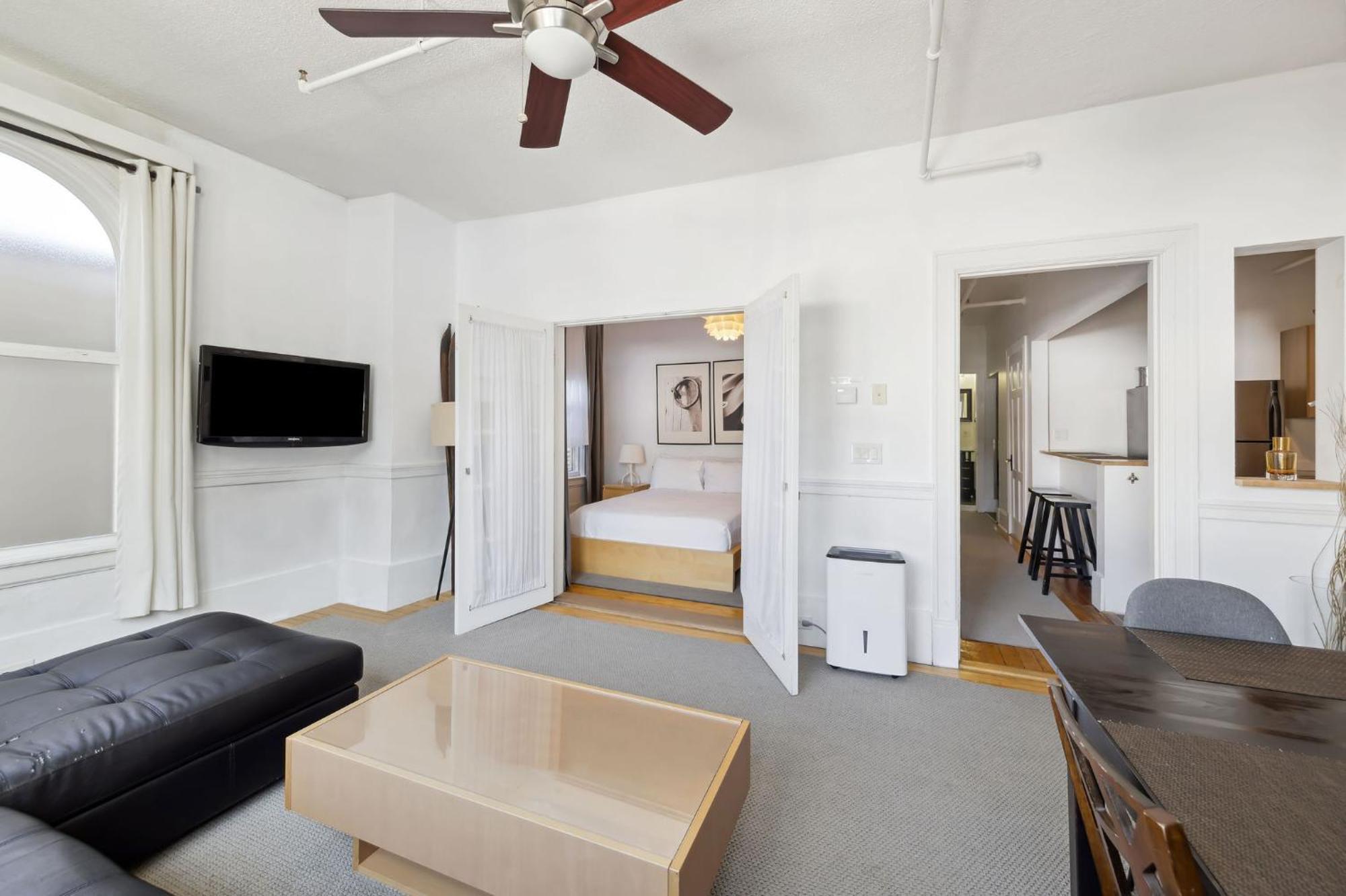 The Haus On Mirror Lake Lake Placid Zimmer foto