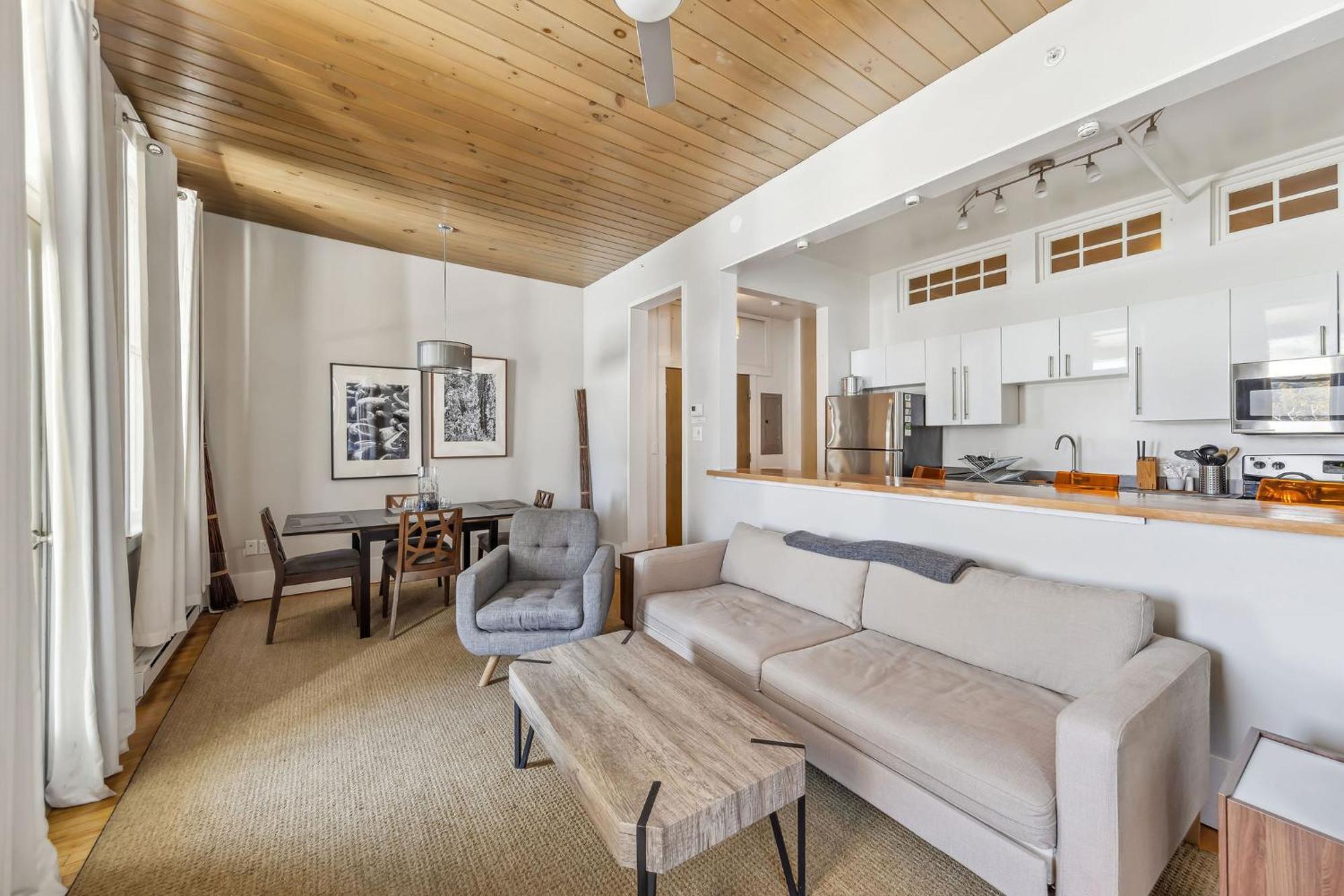 The Haus On Mirror Lake Lake Placid Zimmer foto